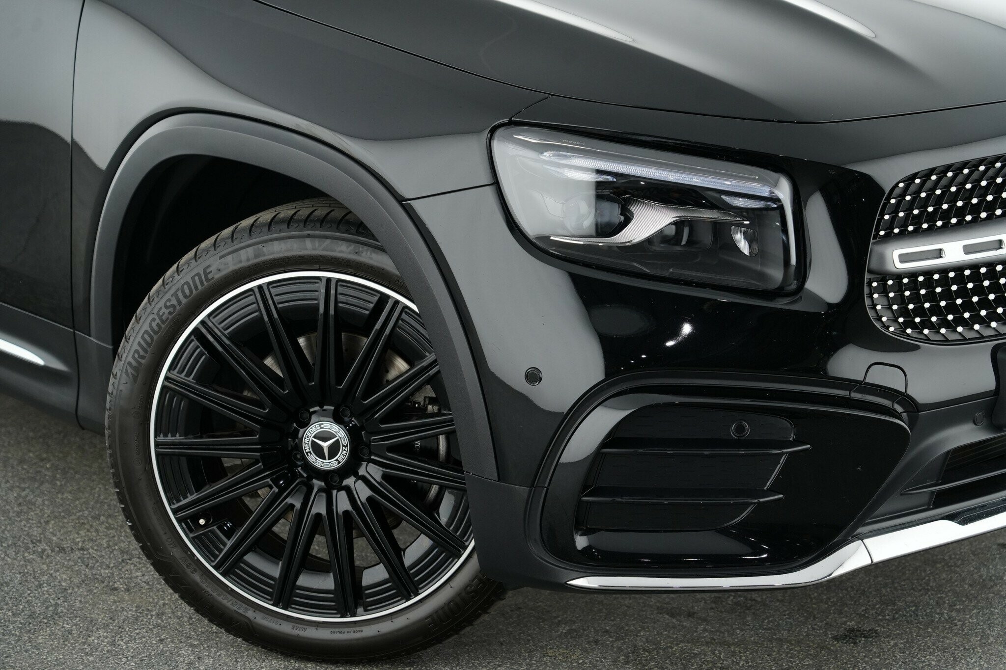 Mercedes Benz Glb-class image 2