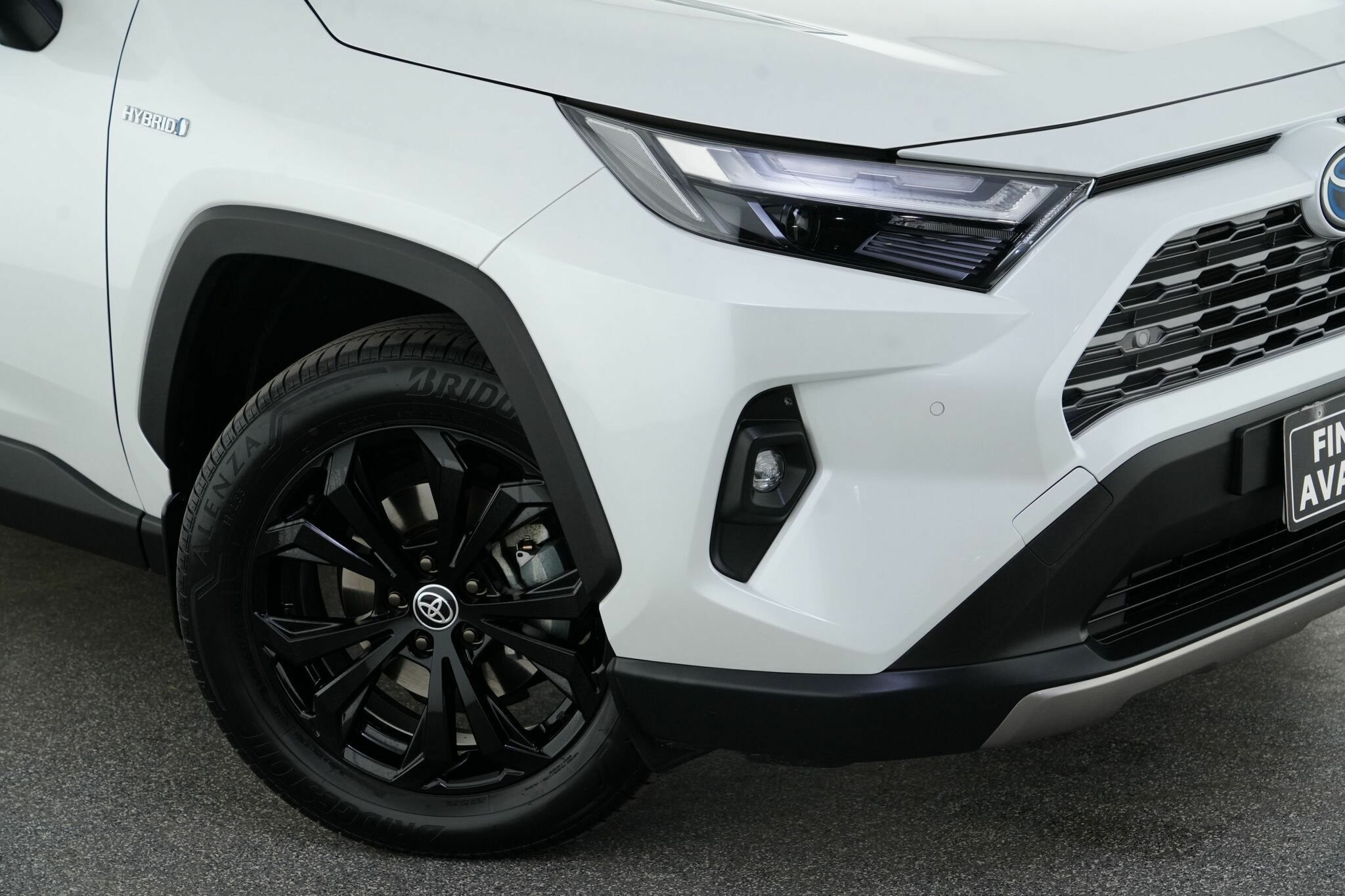 Toyota Rav4 image 2