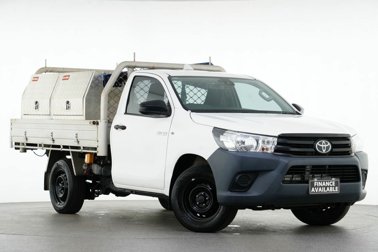 Toyota Hilux image 1