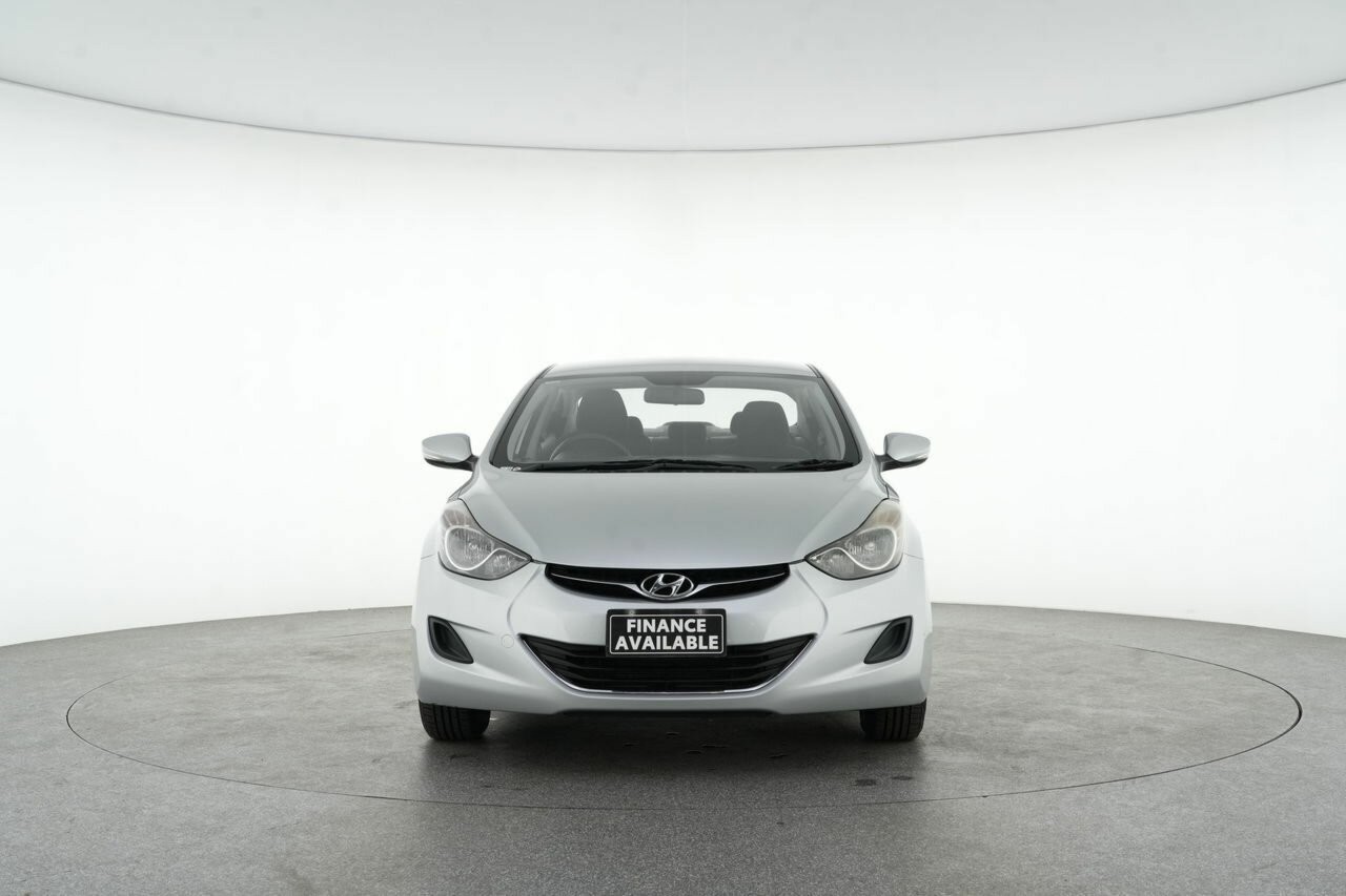 Hyundai Elantra image 3