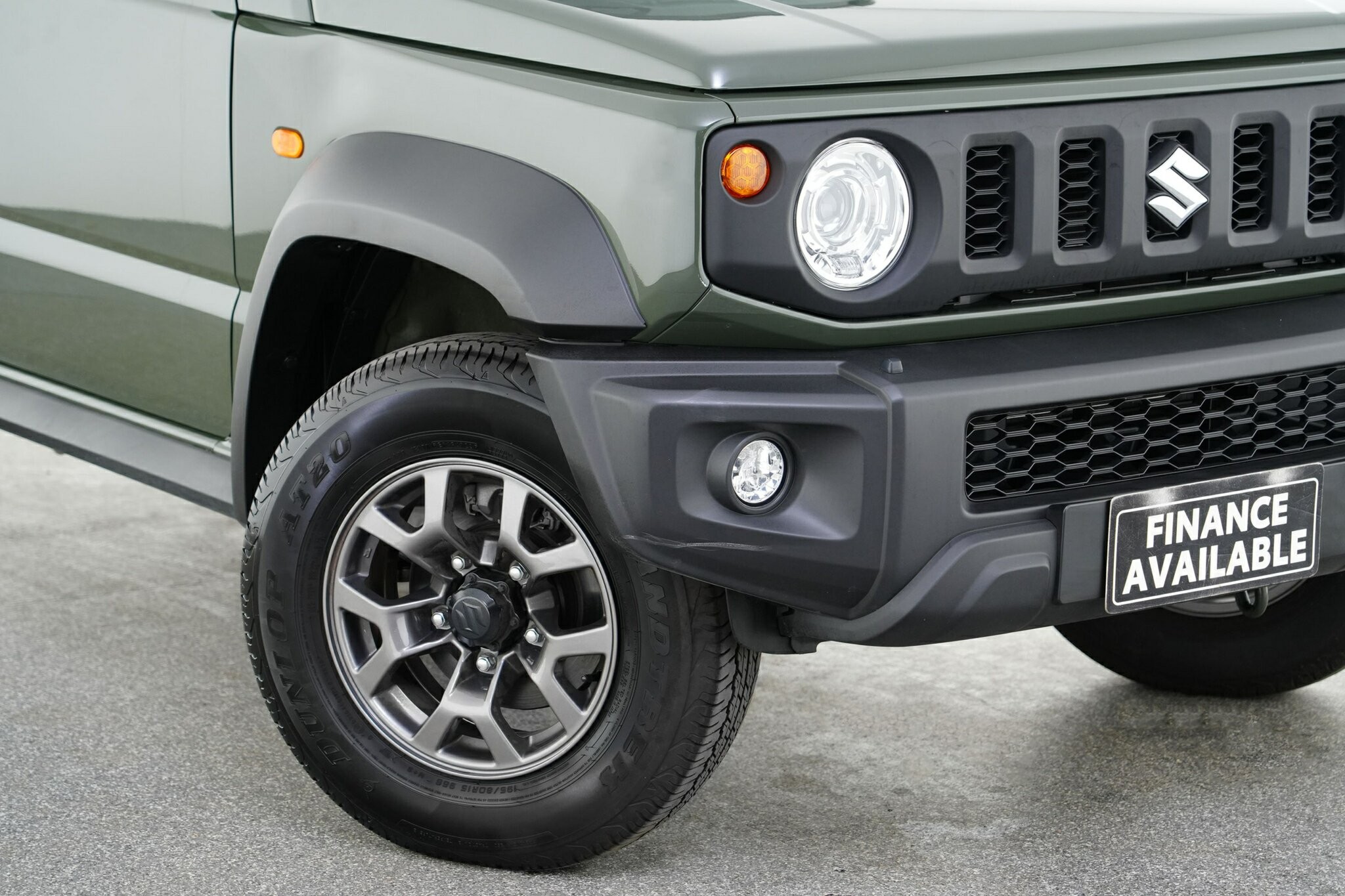 Suzuki Jimny image 2