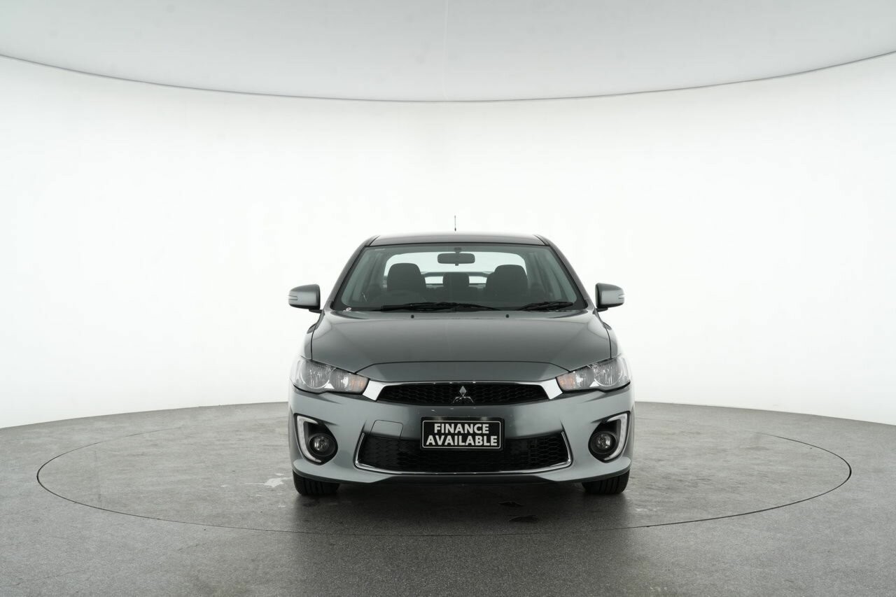Mitsubishi Lancer image 3