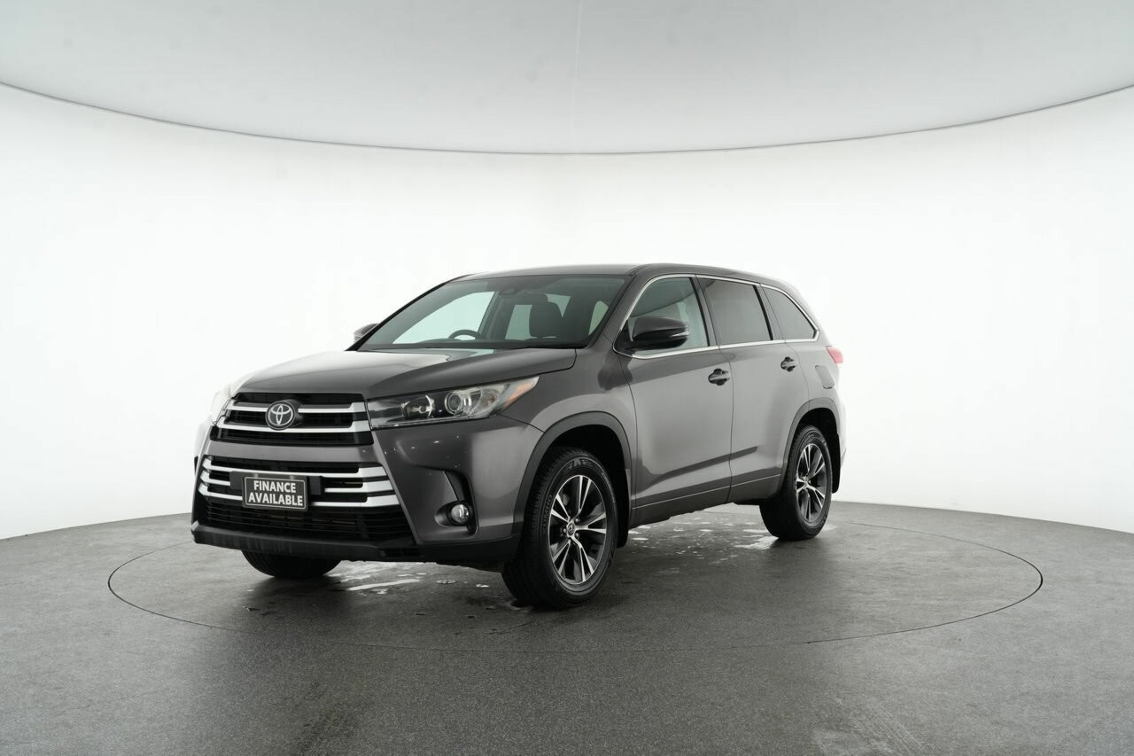 Toyota Kluger image 4