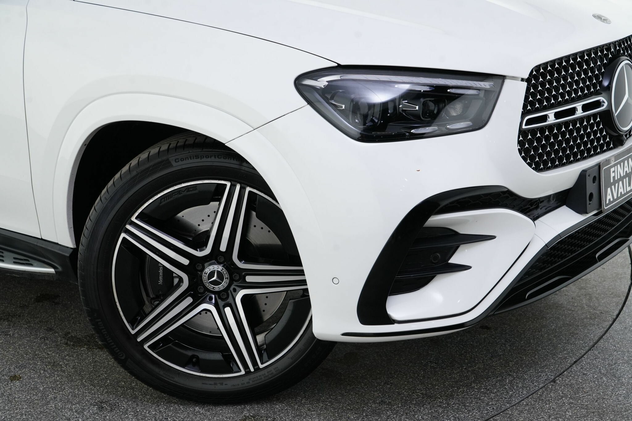 Mercedes Benz Gle-class image 2