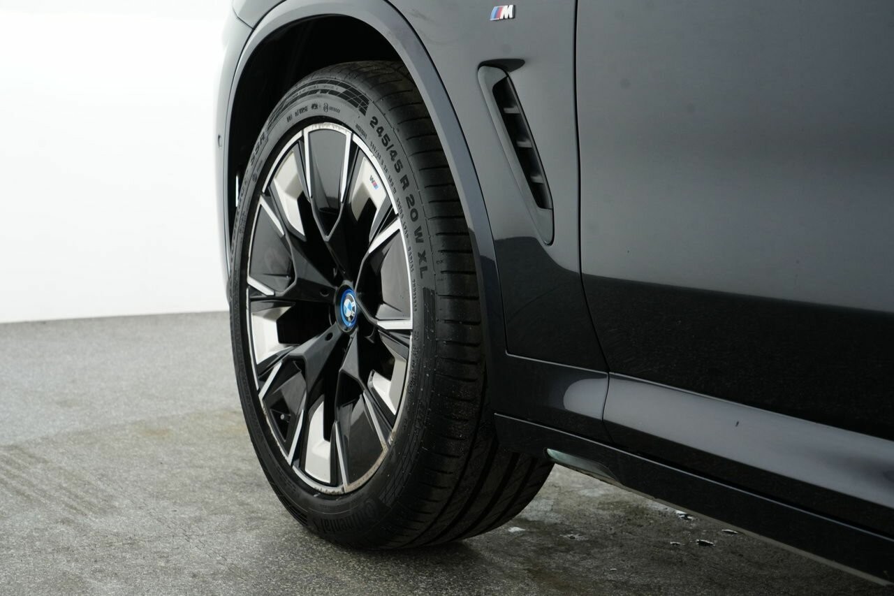BMW Ix3 image 4