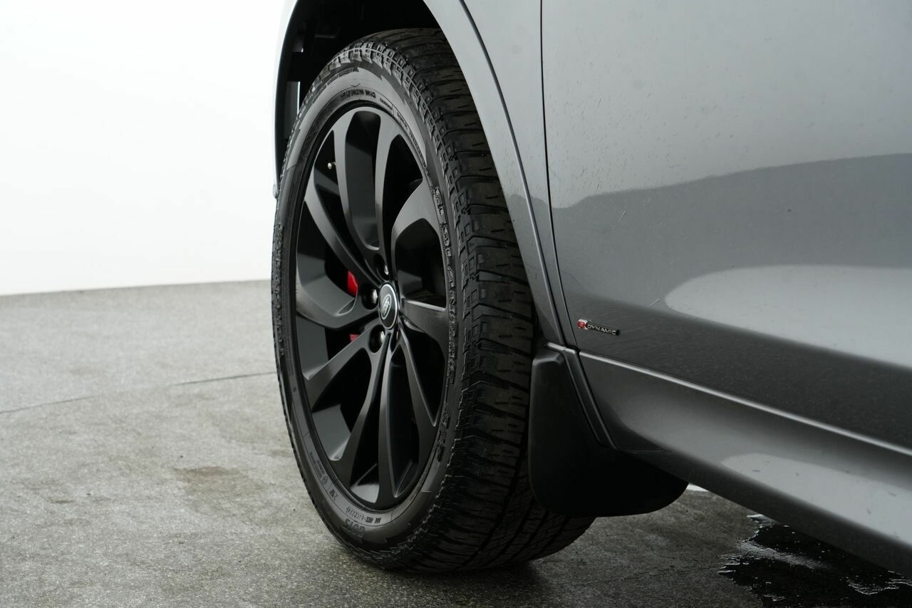 Land Rover Discovery Sport image 4