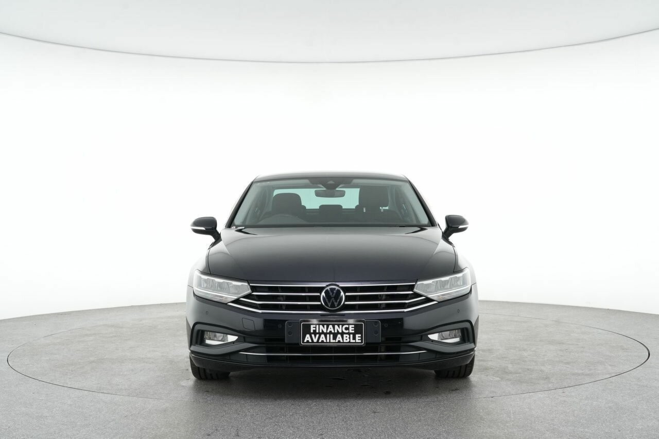 Volkswagen Passat image 3