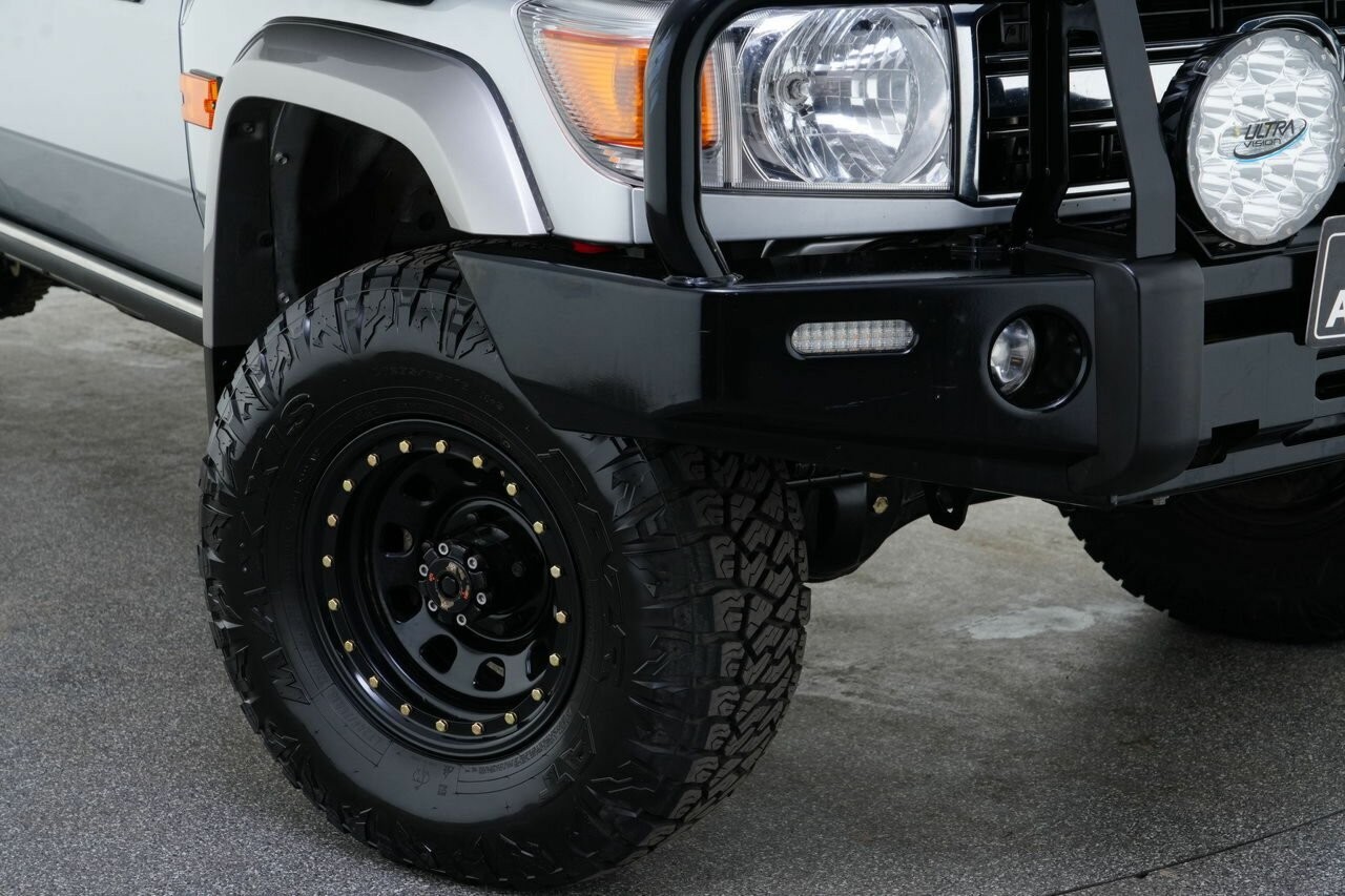 Toyota Landcruiser image 4