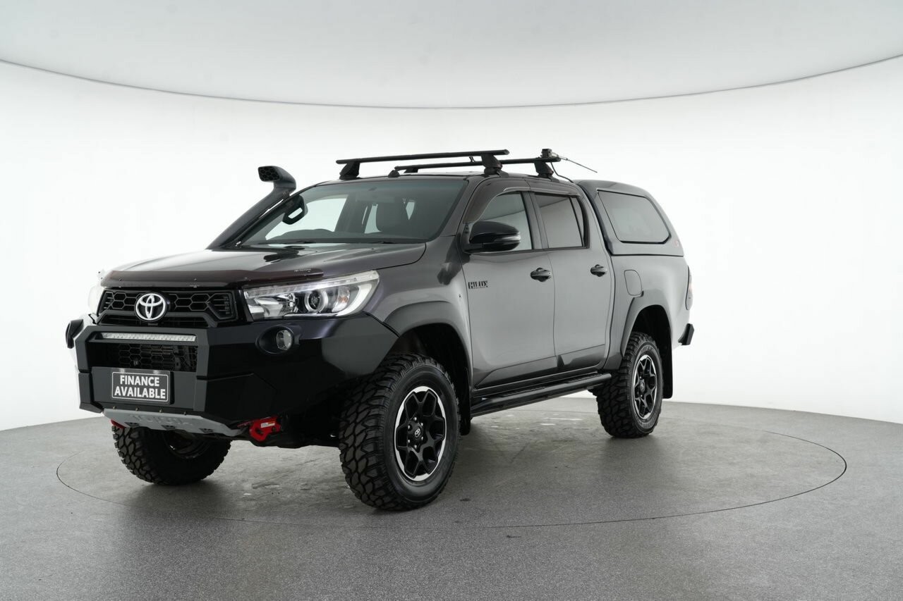 Toyota Hilux image 4