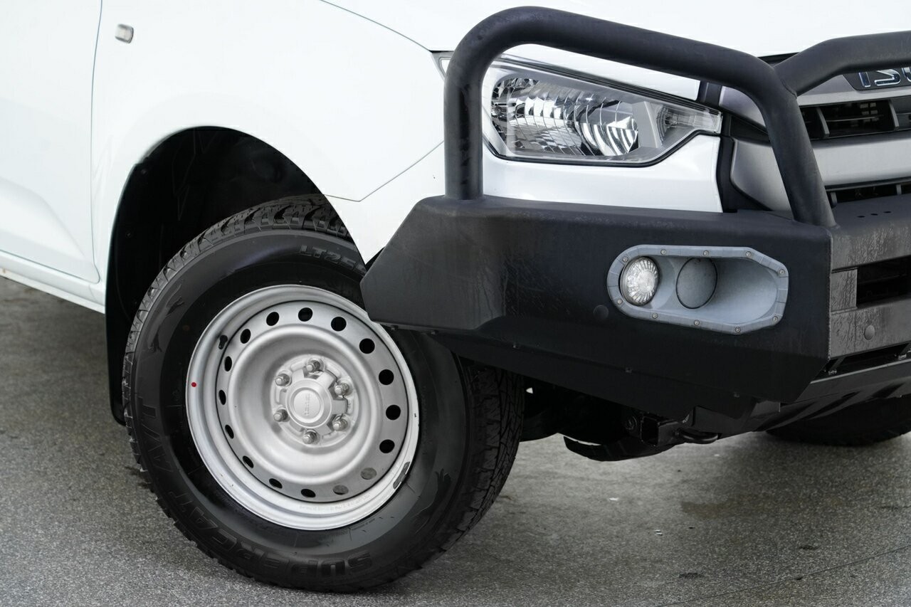 Isuzu D-max image 2
