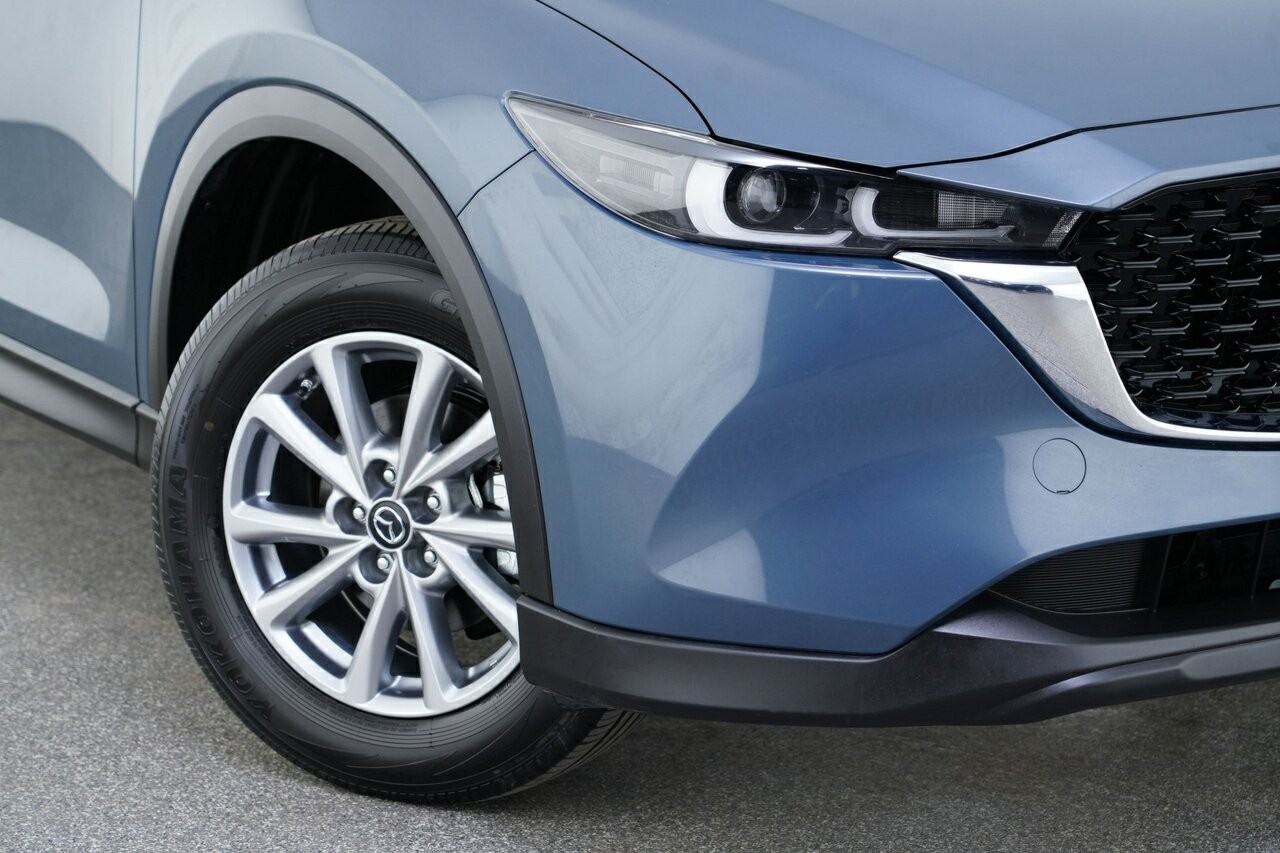 Mazda Cx-5 image 2