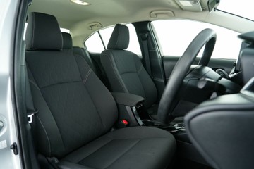 https://vehicle-cdn.autoleague.cloud/30641_U600058_15.jpg