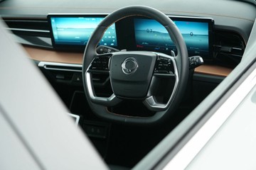 https://vehicle-cdn.autoleague.cloud/30641_U600081_13.jpg