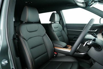 https://vehicle-cdn.autoleague.cloud/30641_U600081_16.jpg