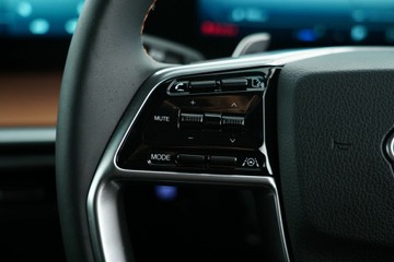 https://vehicle-cdn.autoleague.cloud/30641_U600081_19.jpg