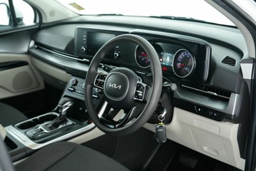 https://vehicle-cdn.autoleague.cloud/30641_U600154_17.jpg
