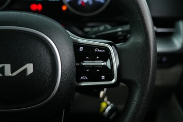 https://vehicle-cdn.autoleague.cloud/30641_U600154_18.jpg