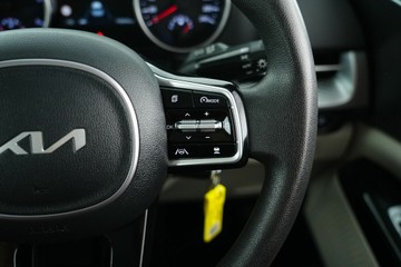 https://vehicle-cdn.autoleague.cloud/30641_U600155_18.jpg