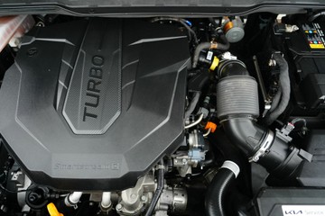 https://vehicle-cdn.autoleague.cloud/30641_U600155_28.jpg