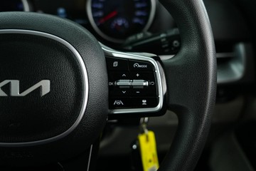 https://vehicle-cdn.autoleague.cloud/30641_U600163_17.jpg