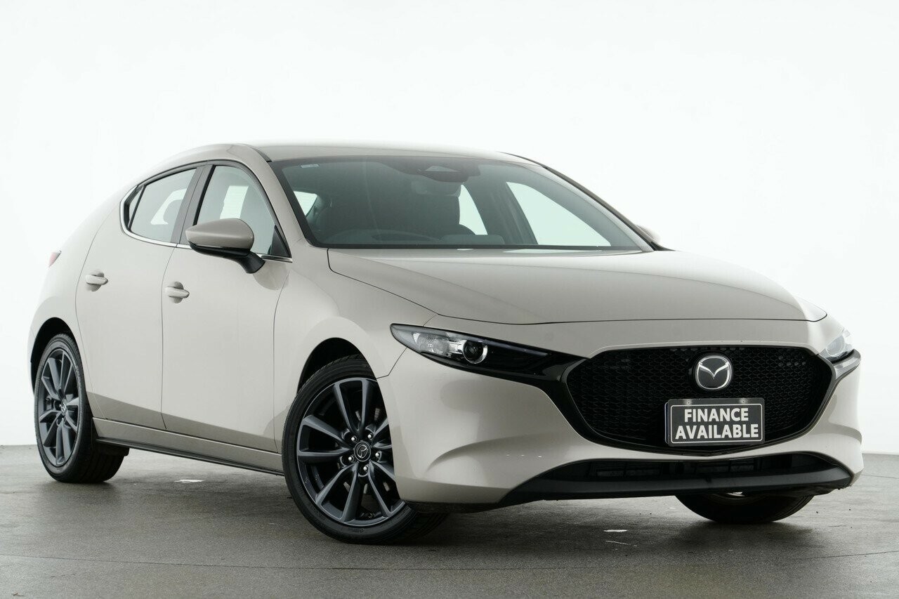 Mazda 3 image 1