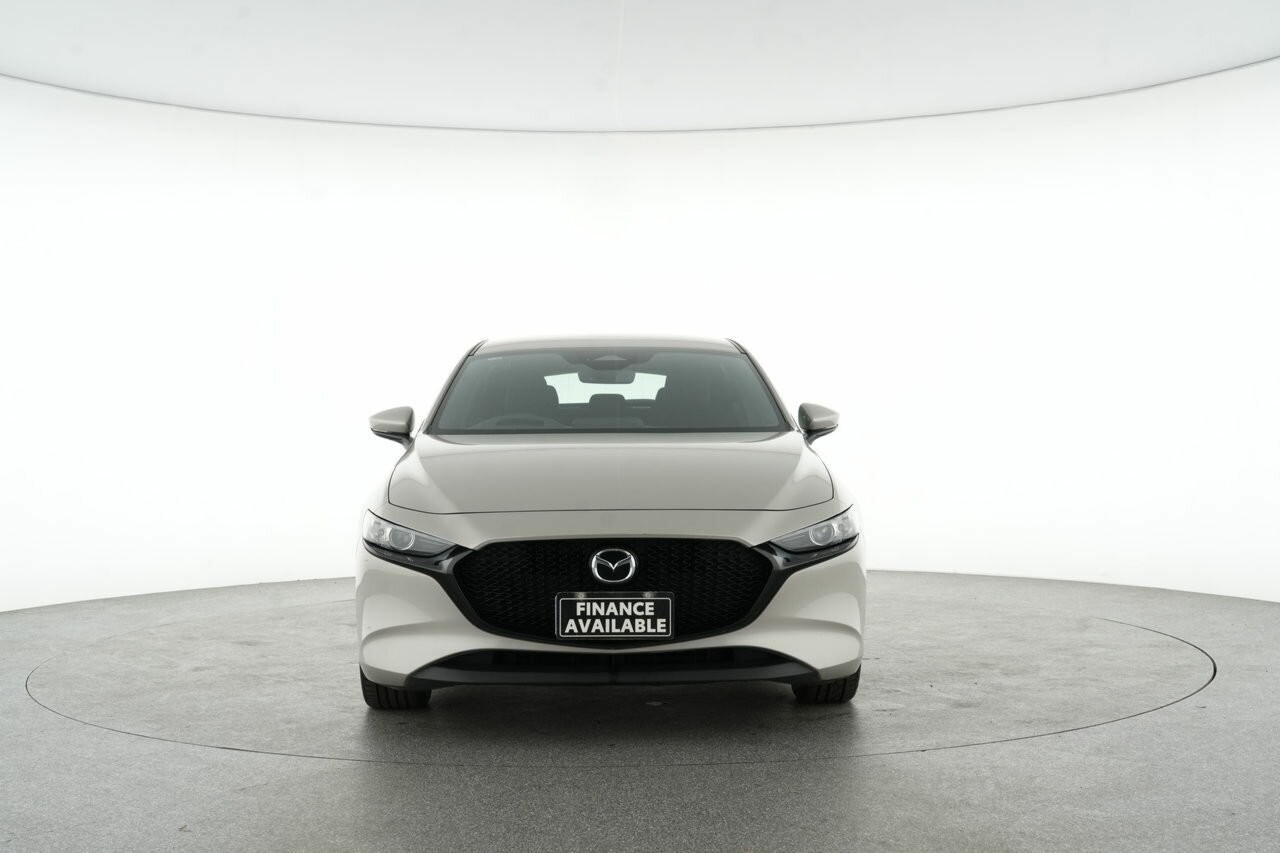 Mazda 3 image 3
