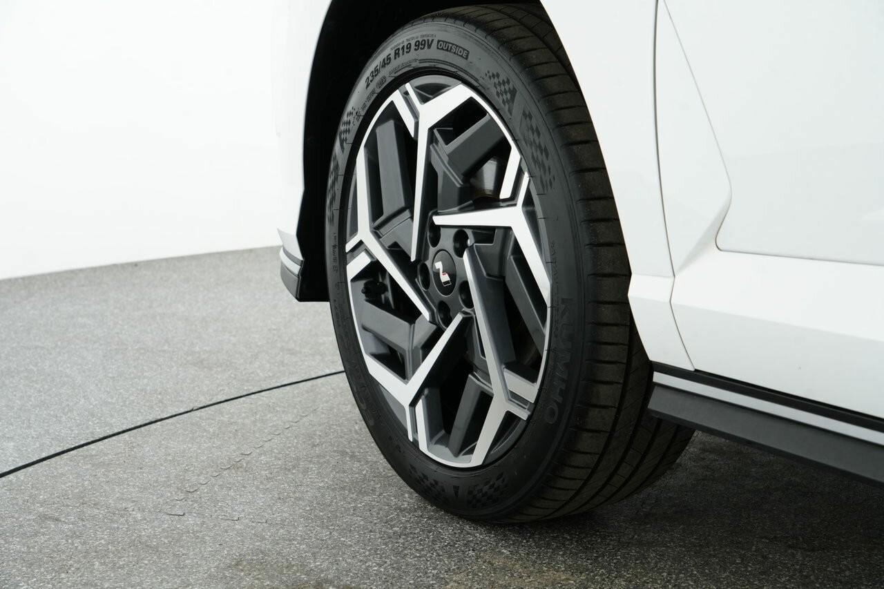 Hyundai Kona image 4