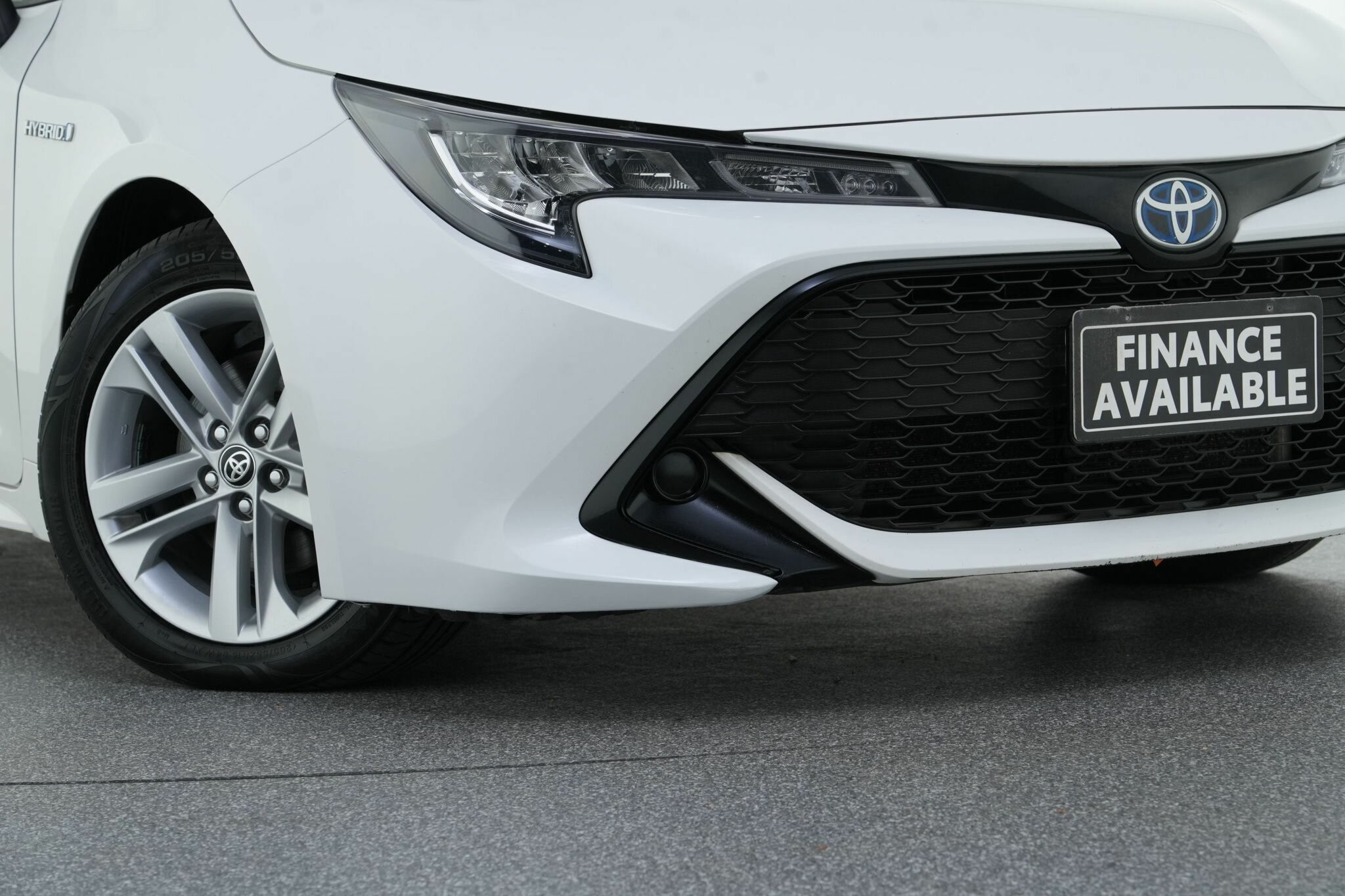 Toyota Corolla image 2