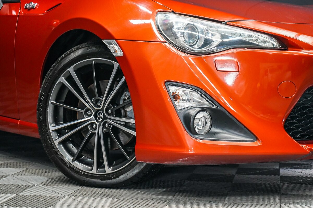 Toyota 86 image 2