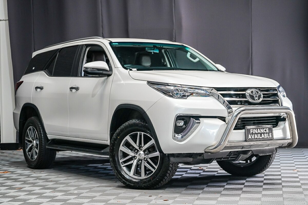 Toyota Fortuner image 1