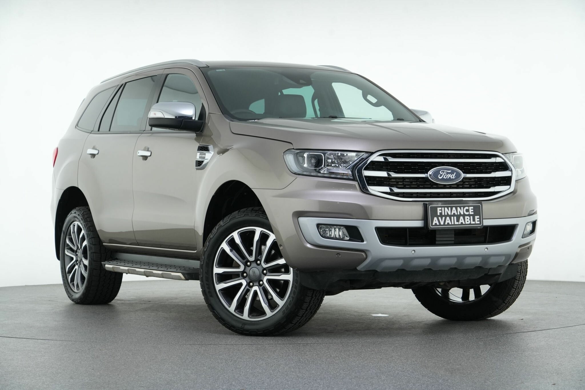 Ford Everest image 1
