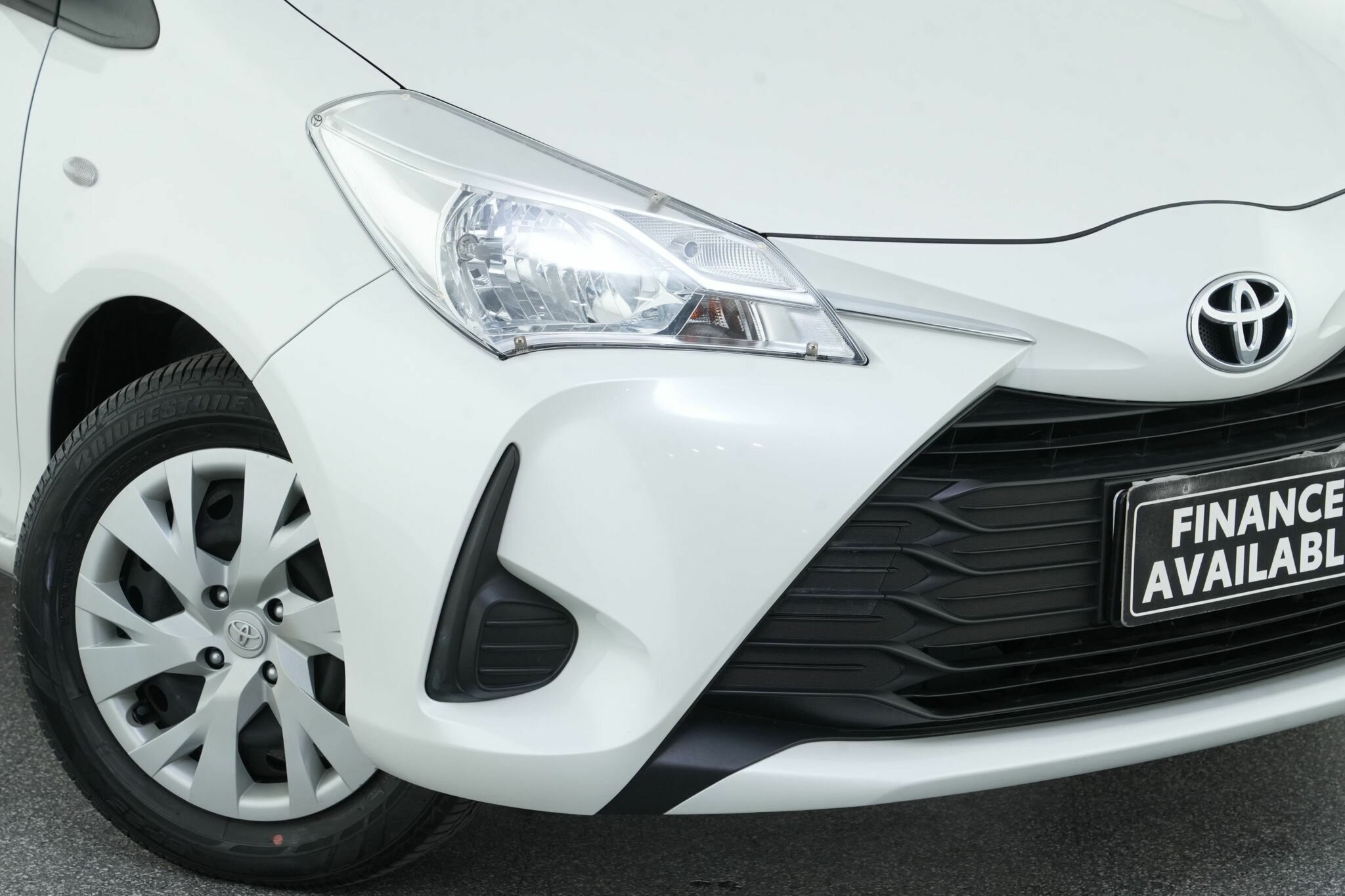 Toyota Yaris image 2