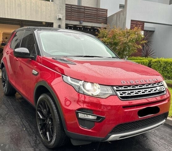 Land Rover Discovery Sport image 1