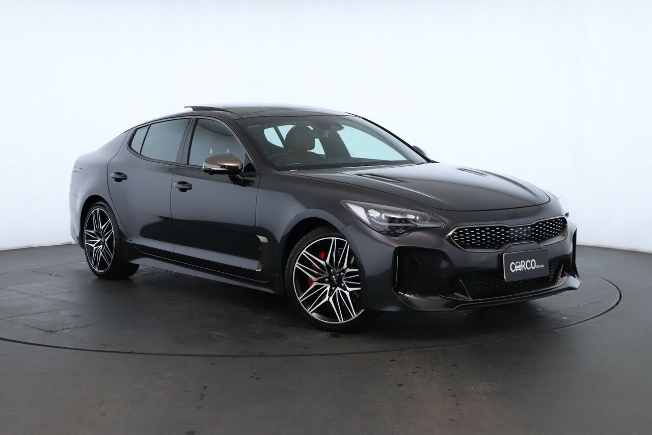 Kia Stinger image 1