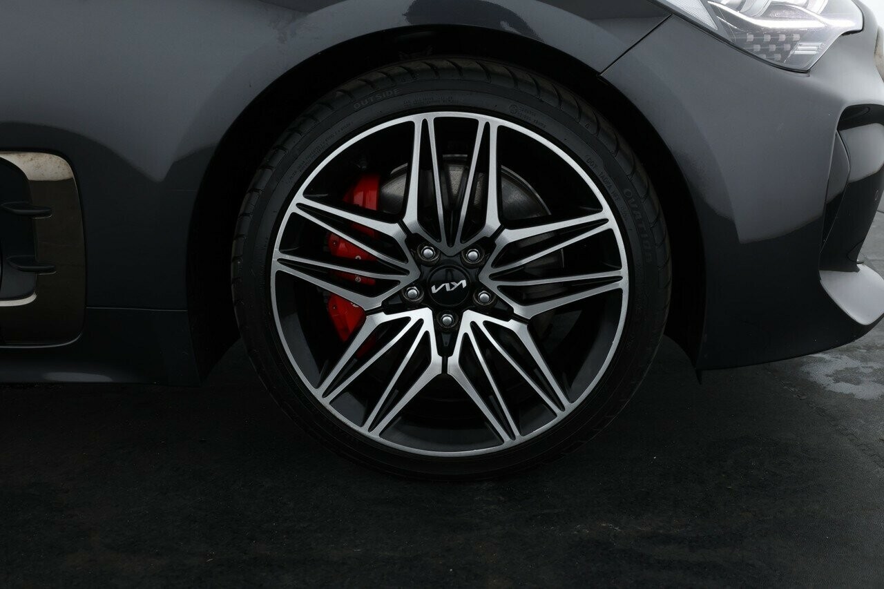 Kia Stinger image 4
