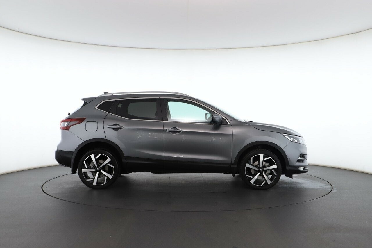 Nissan Qashqai image 2