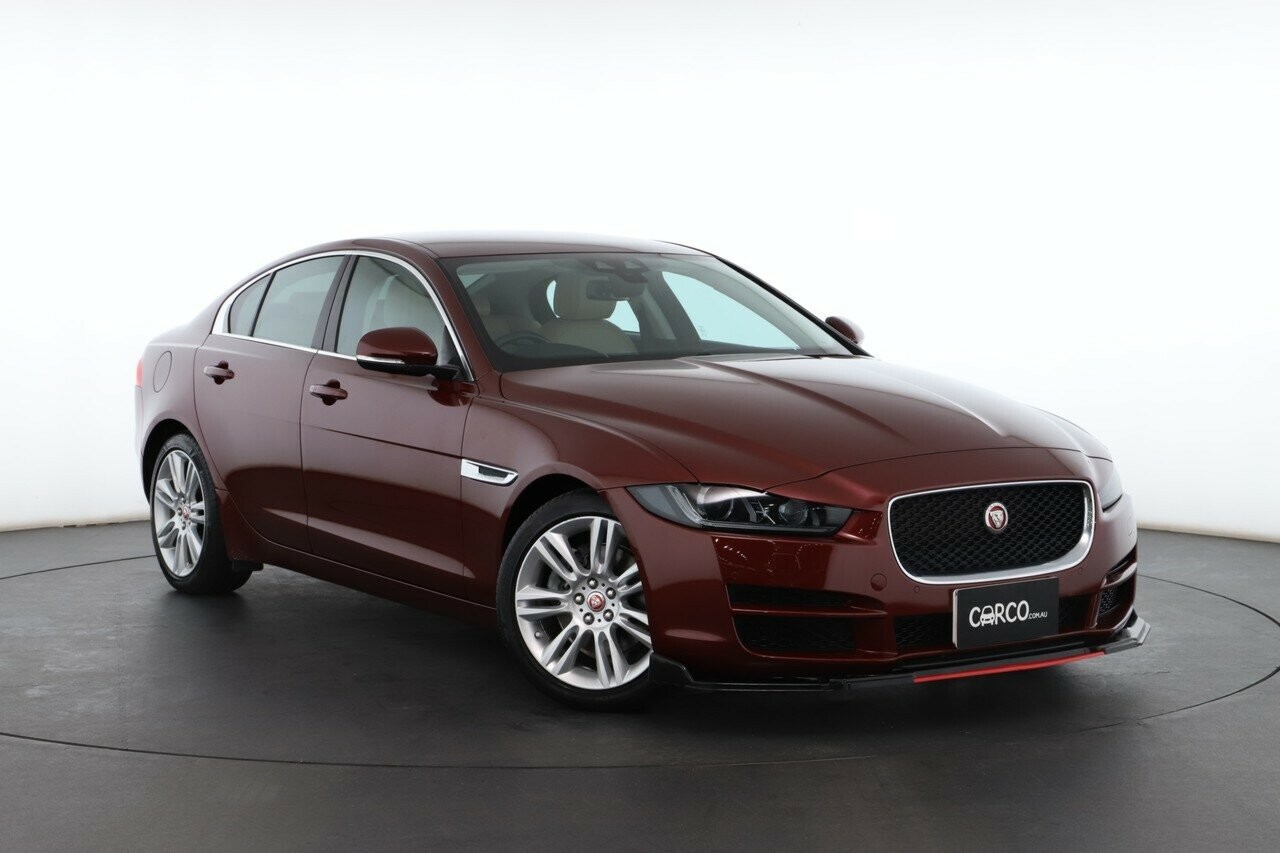 Jaguar Xe image 1