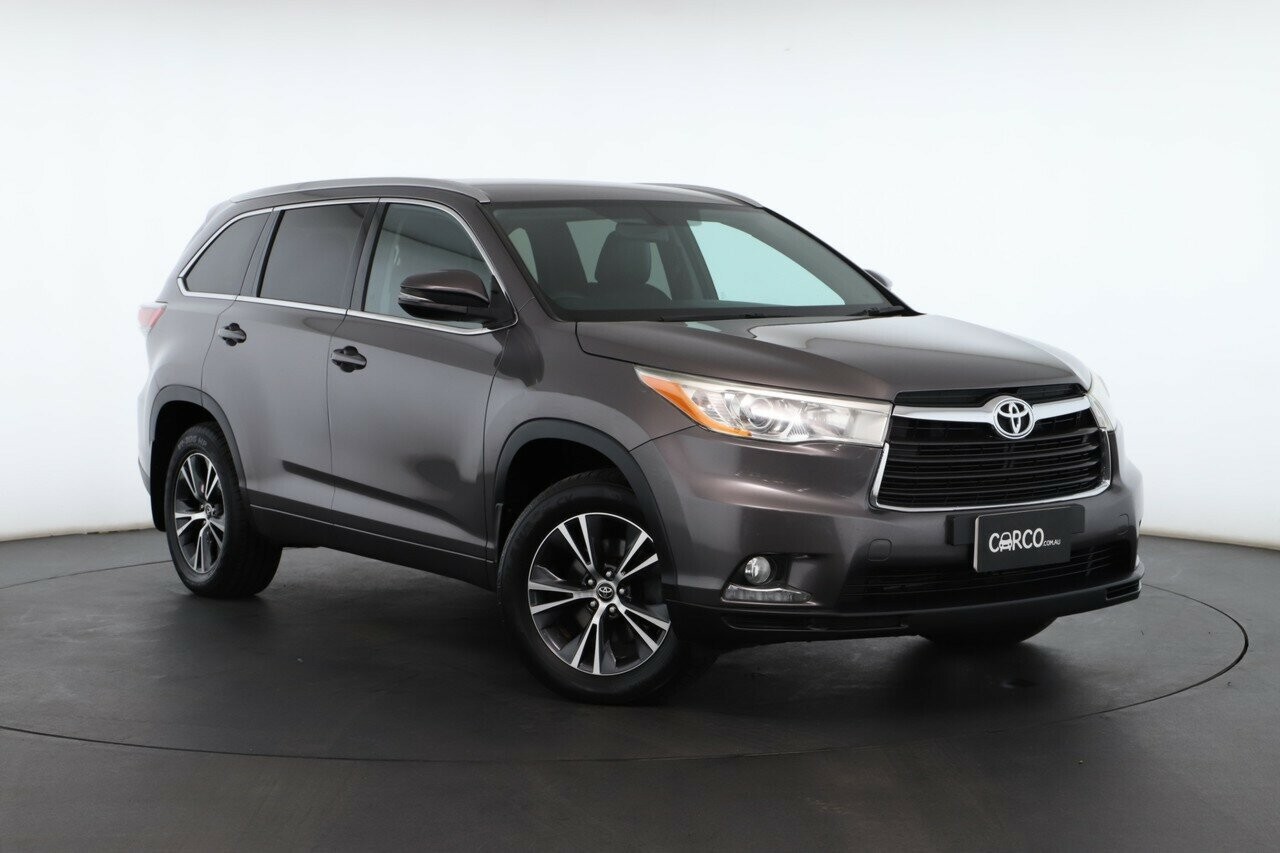 Toyota Kluger image 1
