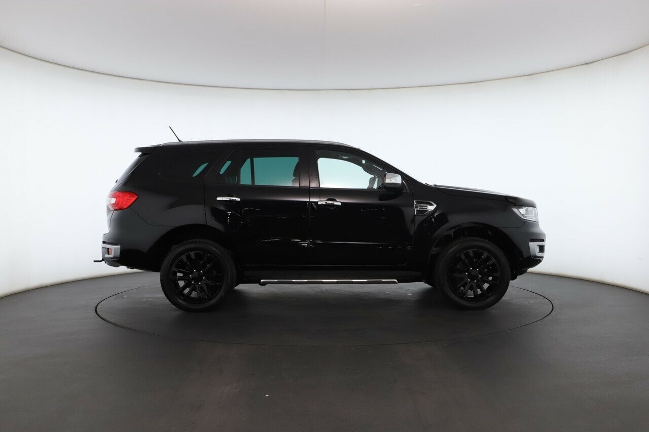 Ford Everest image 2