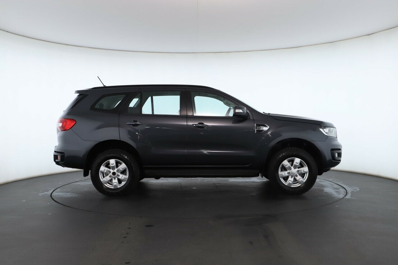 Ford Everest image 3