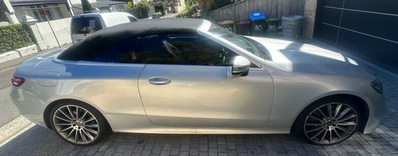 Mercedes Benz E-class image 2