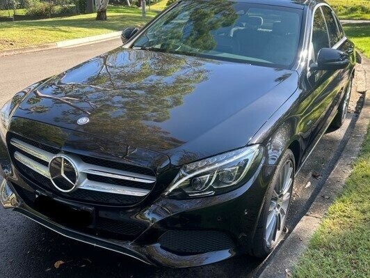 Mercedes Benz C-class image 2