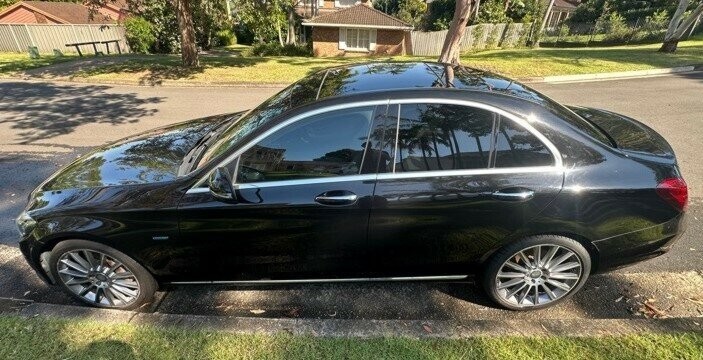 Mercedes Benz C-class image 4