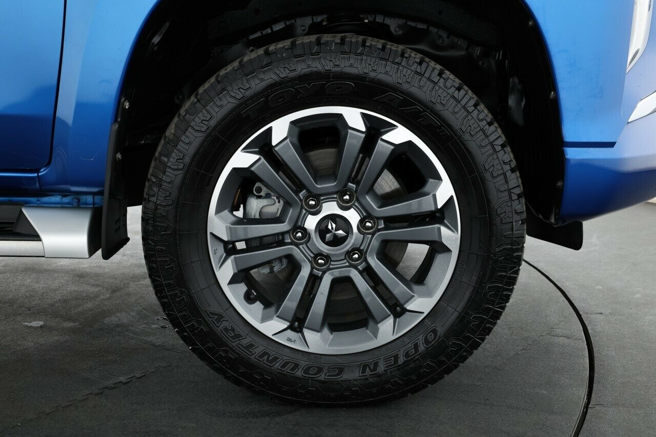 Mitsubishi Triton image 4