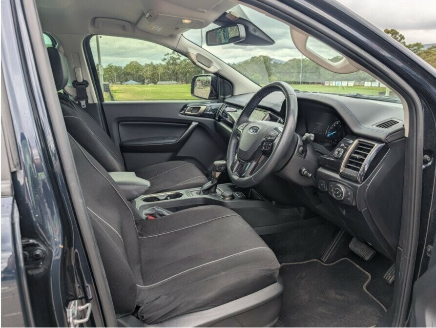 Ford Everest image 4