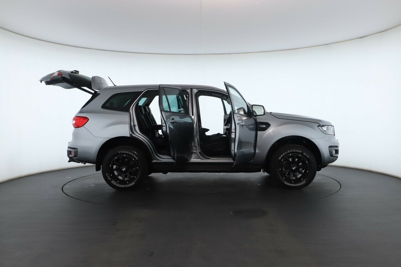 Ford Everest image 3