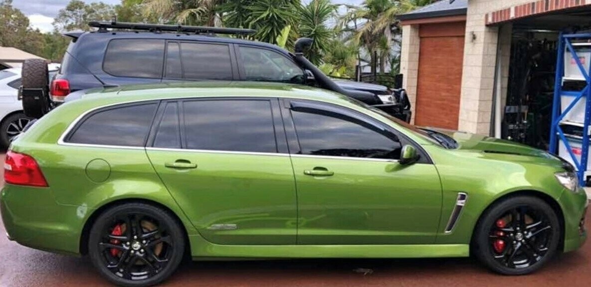Holden Commodore image 2