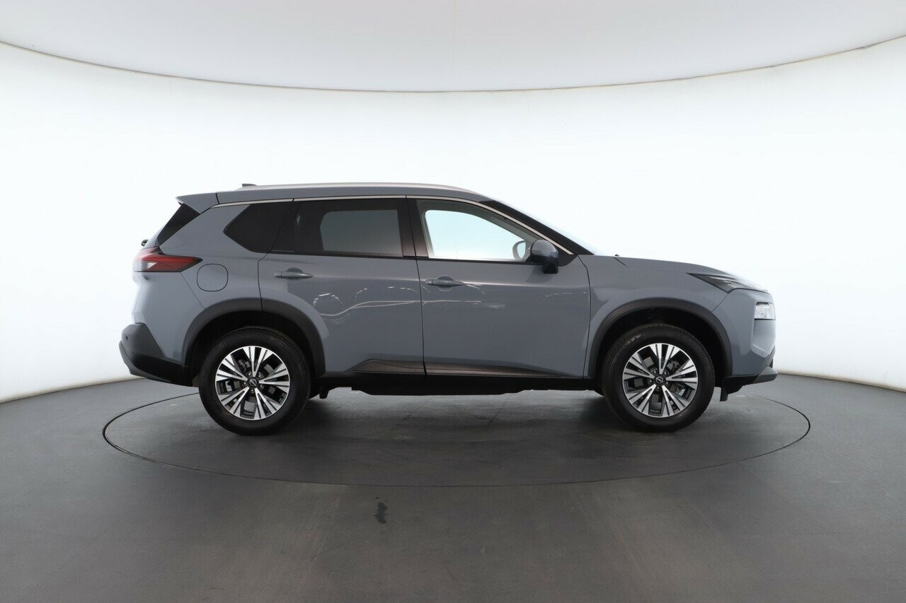 Nissan X-trail image 2