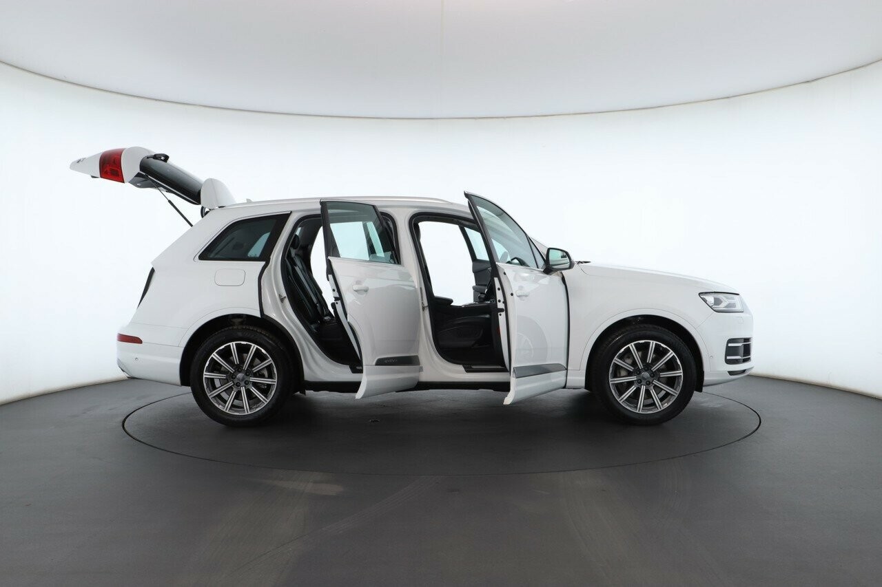 Audi Q7 image 2