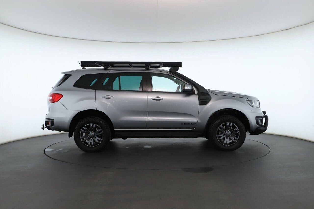 Ford Everest image 2
